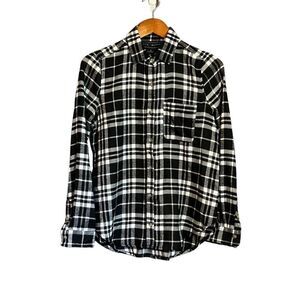 NWT! Polly & Esther black & white flannel shirt